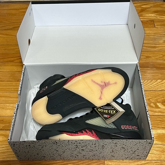 Jordan 5 Off Noir GoreTex- sz 7M/8.5W - Picture 2 of 5
